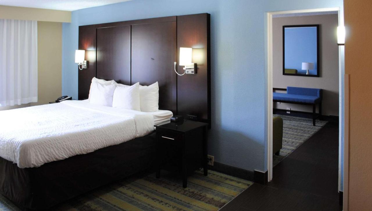 Clarion Hotel Conference Center - North Lexington Zewnętrze zdjęcie