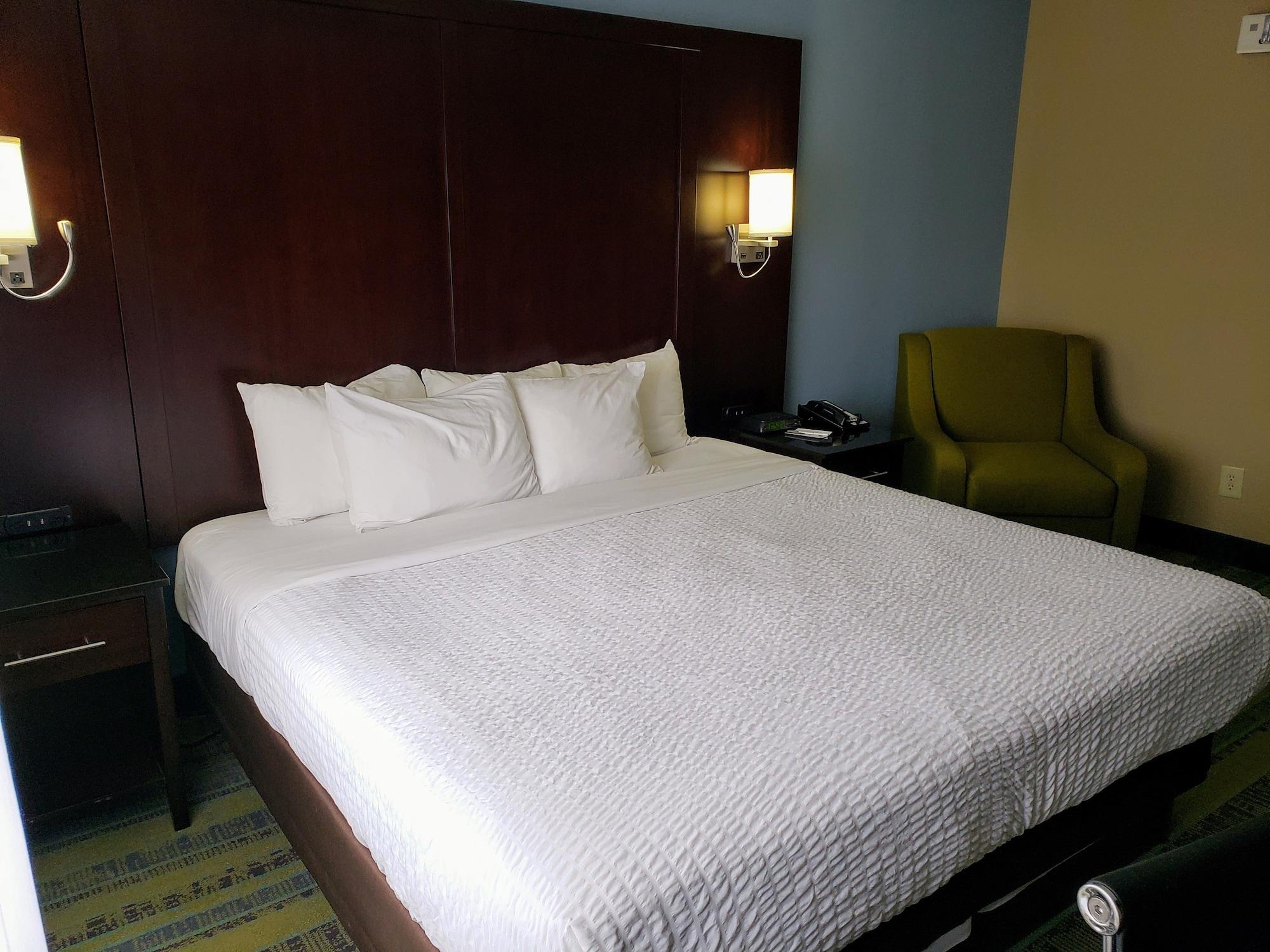 Clarion Hotel Conference Center - North Lexington Zewnętrze zdjęcie