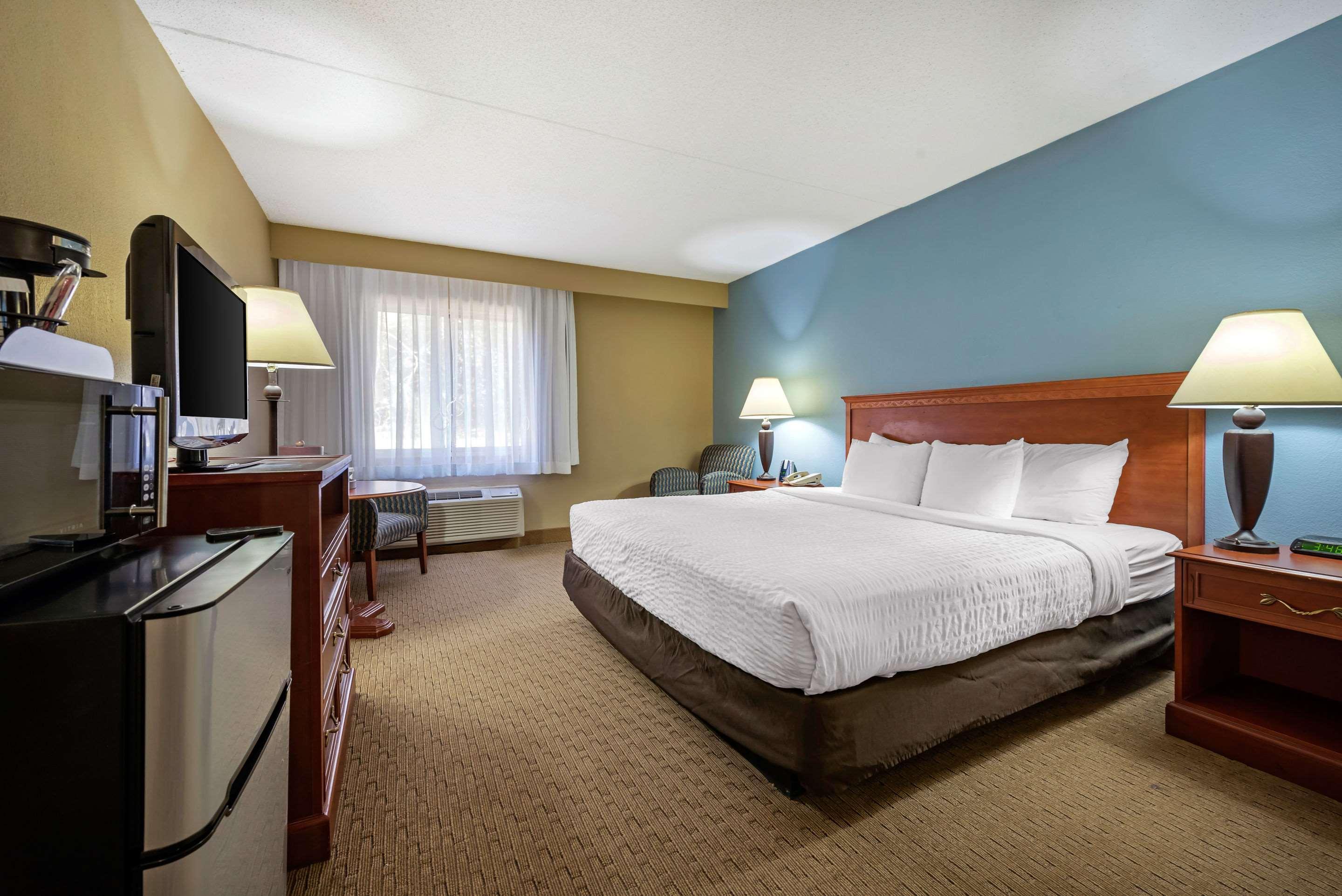 Clarion Hotel Conference Center - North Lexington Zewnętrze zdjęcie