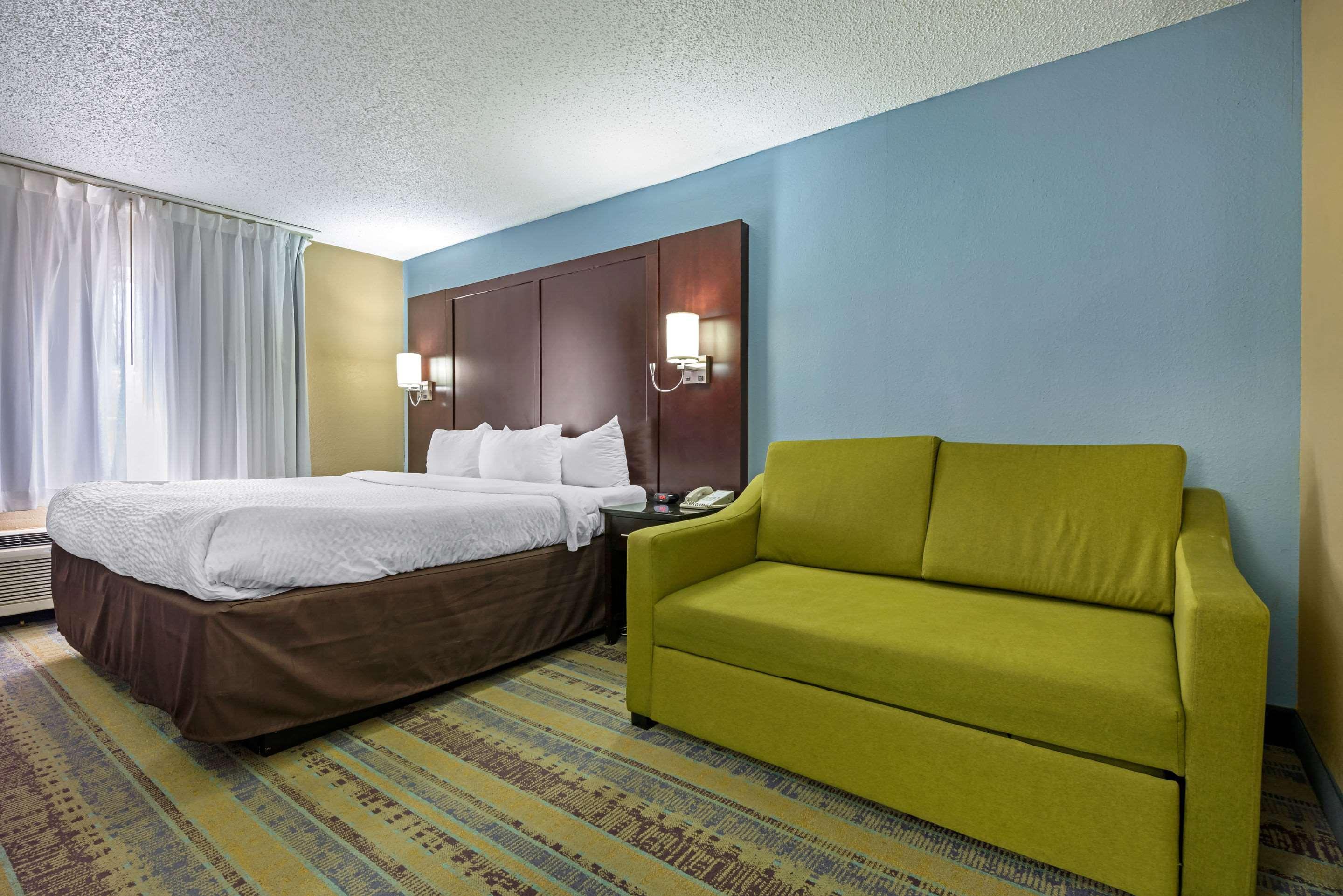 Clarion Hotel Conference Center - North Lexington Zewnętrze zdjęcie
